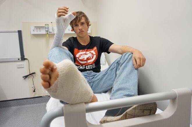 澳大利亚男子通过手术成功将其脚趾移植到手指部位