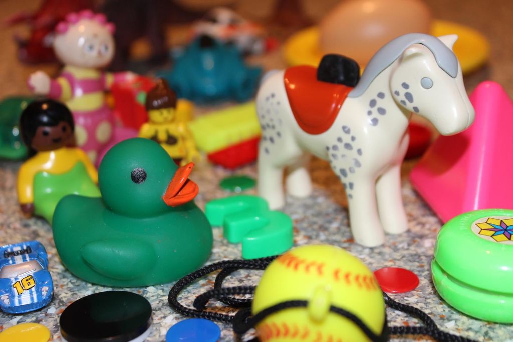 旧塑料玩具或产生有毒物质危害孩子健康？