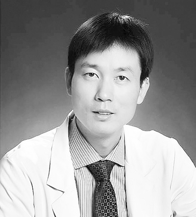 滚动新闻 高杰,硕士生导师,北京大学人民医院肝胆外科主任医师,中华